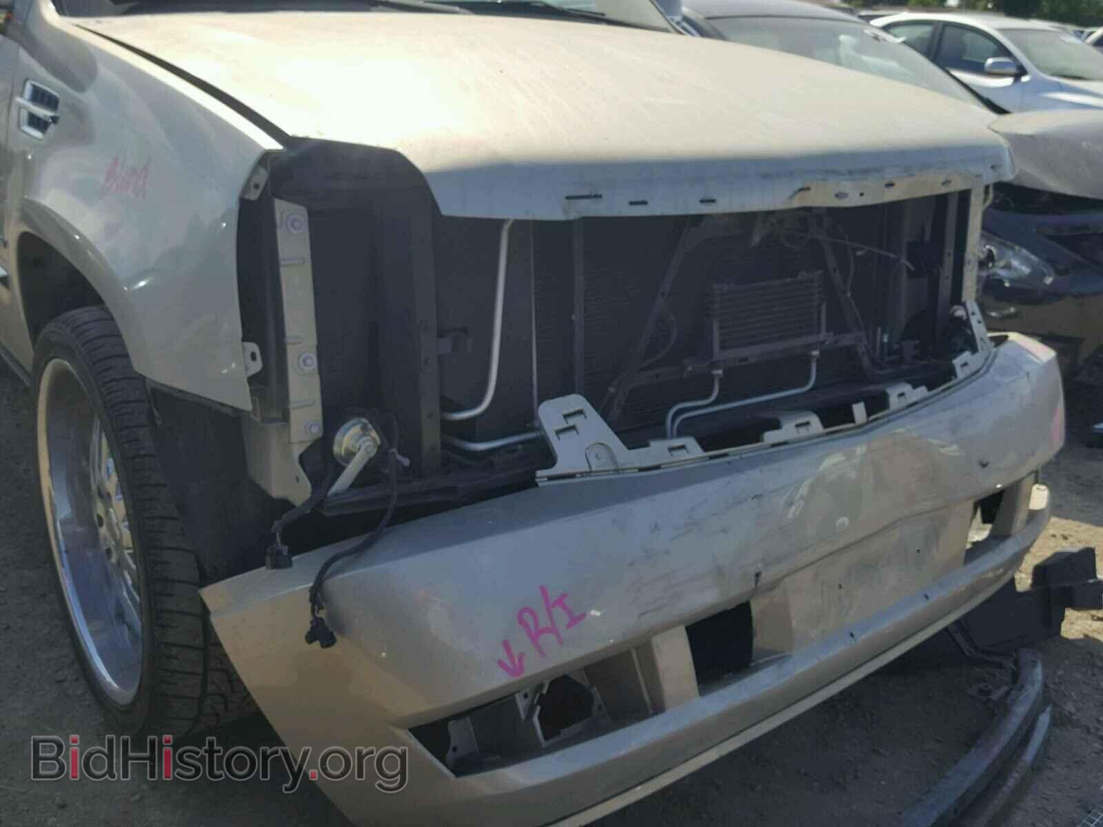 2011 CADILLAC ESCALADE E - VIN: 1GYS4JEF4BR323136 - Фото 9