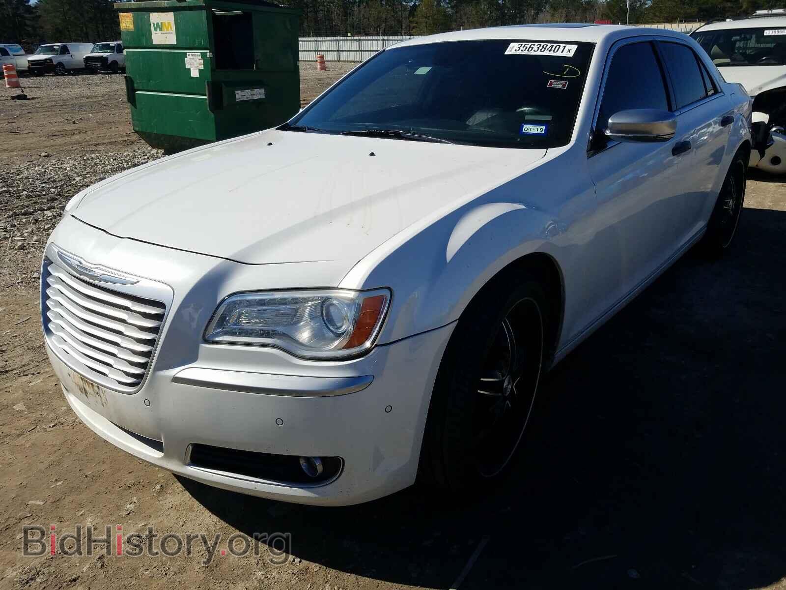 2012 CHRYSLER 300 - VIN: 2C3CCAPT8CH245563 - Фото 2