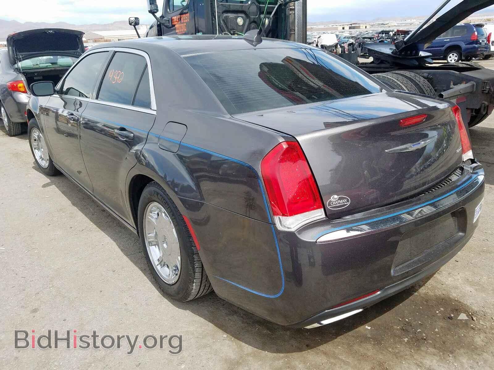 2016 CHRYSLER 300 - VIN: 2C3CCAAG2GH141975 - Photo 3