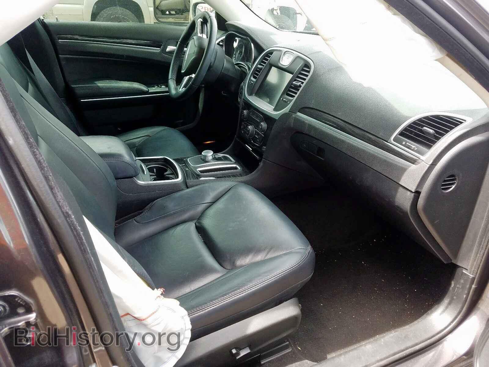 2016 CHRYSLER 300 - VIN: 2C3CCAAG2GH141975 - Photo 5