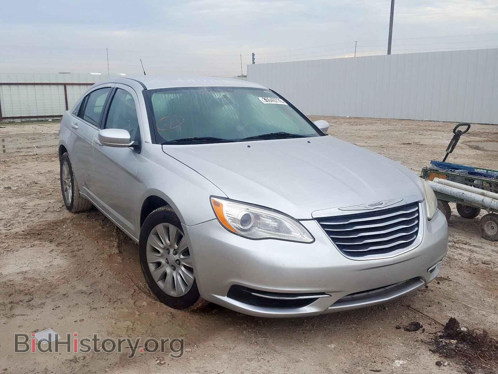 Photo 1C3BC4FB4BN522396 - CHRYSLER 200 2011