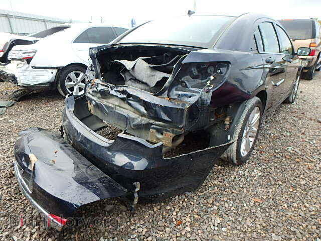 2011 CHRYSLER 200 - VIN: 1C3BC1FB2BN595099 - Фото 4