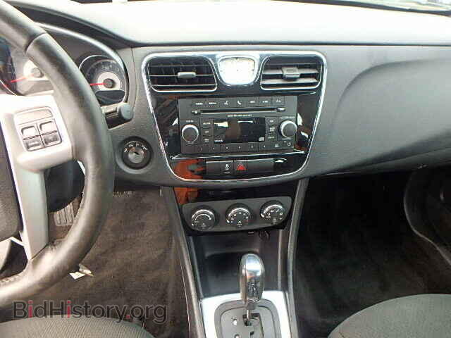 2011 CHRYSLER 200 - VIN: 1C3BC1FB2BN595099 - Фото 9