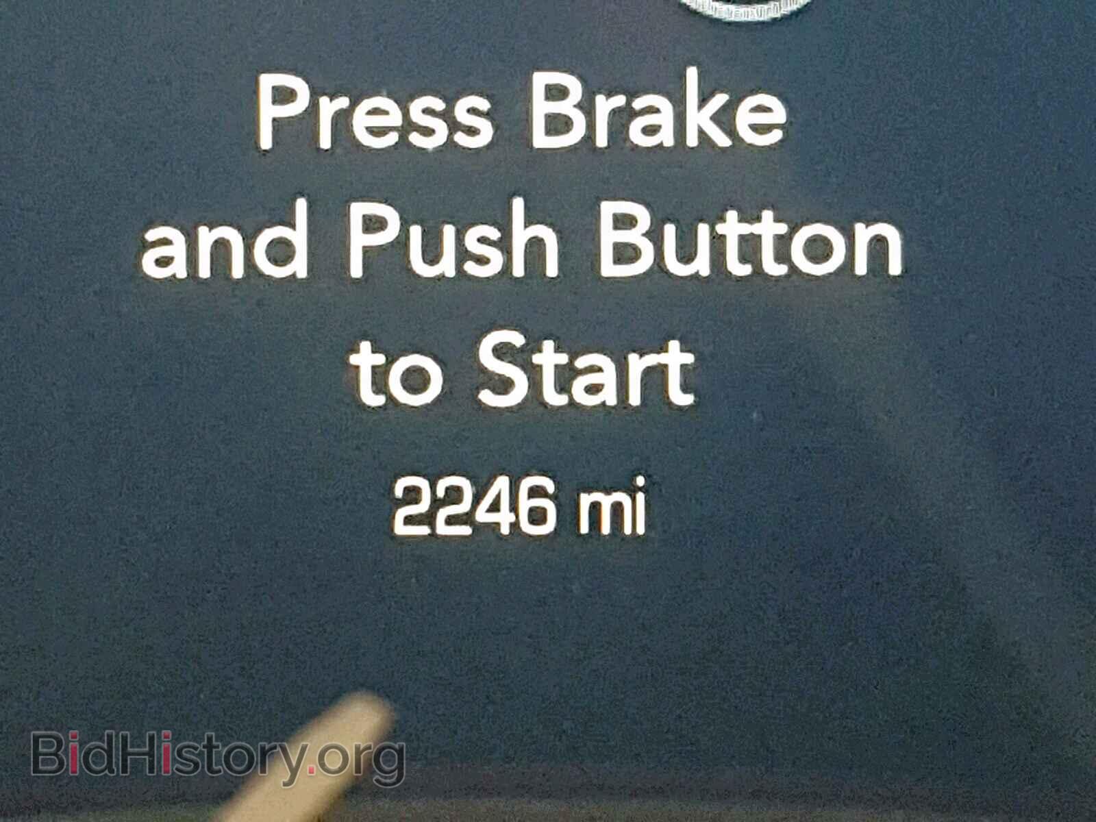 2019 CHRYSLER 300 - VIN: 2C3CCAAG3KH556036 - Фото 8