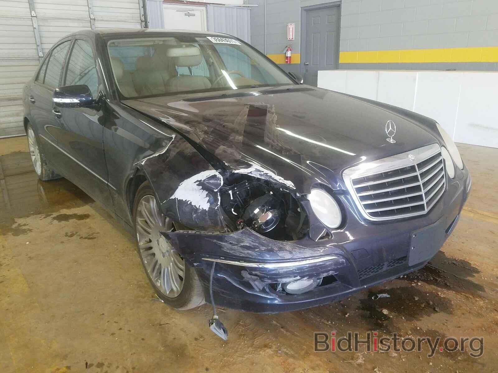 Photo WDBUF56X48B218703 - MERCEDES-BENZ E CLASS 2008