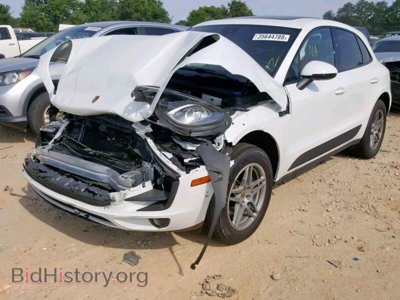 2018 Porsche MACAN (VIN WP1AA2A51JLB18869) — фото 2 из 10