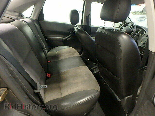 2005 FORD FOCUS - VIN: 1FAFP38Z85W235573 - Фото 6