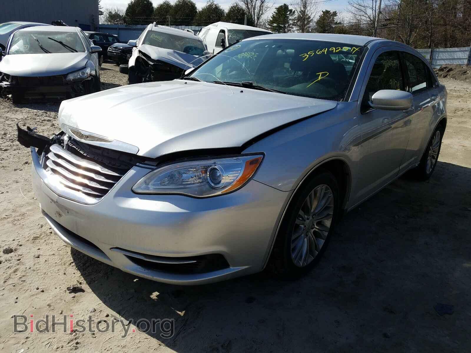 2012 CHRYSLER 200 - VIN: 1C3CCBAB8CN256687 - Фото 2