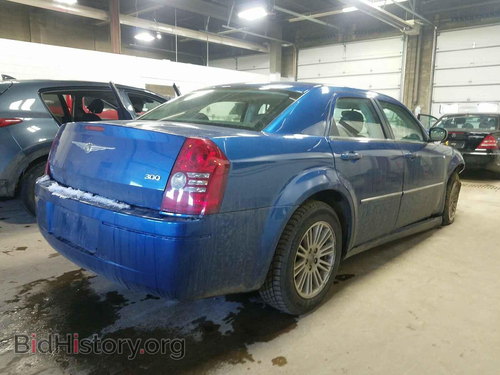 2009 CHRYSLER 300 - VIN: 2C3KA43D69H512161 - Фото 4