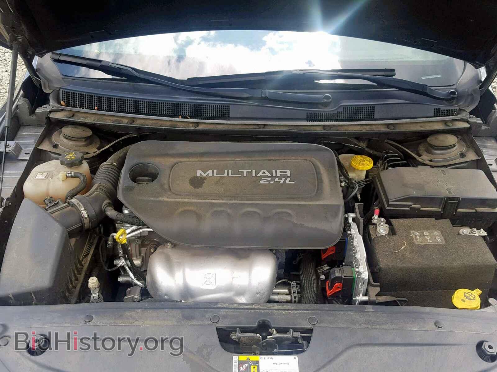2016 CHRYSLER 200 - VIN: 1C3CCCAB0GN161066 - Photo 7