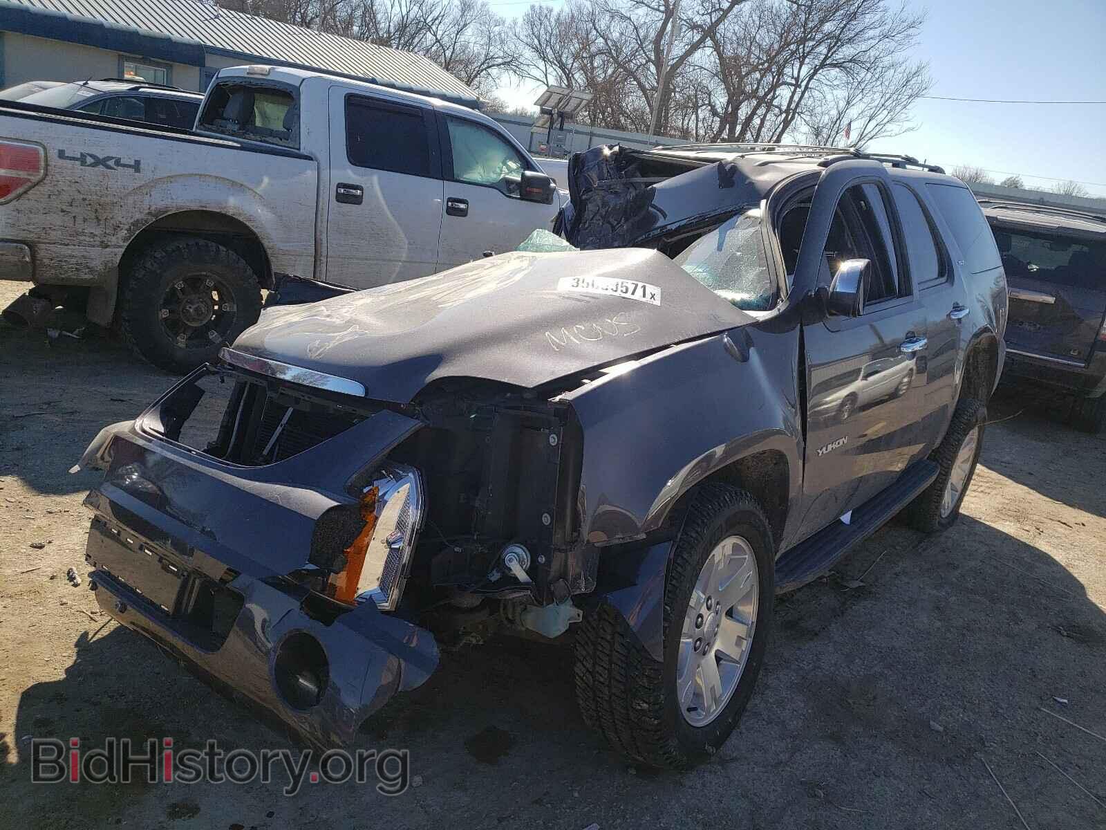 2011 GMC YUKON - VIN: 1GKS2CE09BR212752 - Фото 2