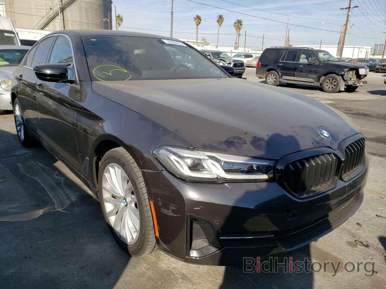 Photo WBA53BH02MWW94980 - BMW 5 SERIES 2021