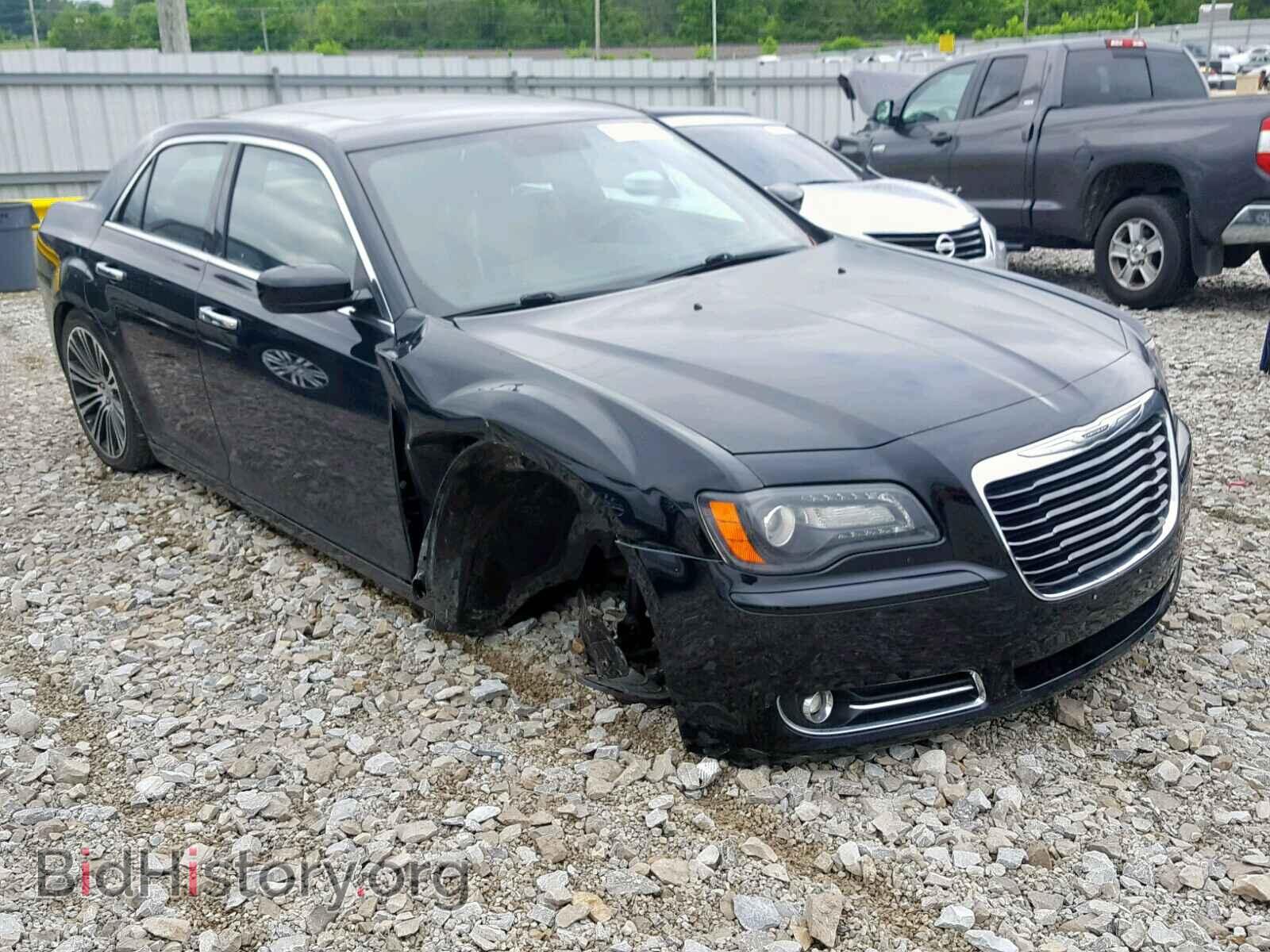 Фотография 2C3CCABG8EH181053 - CHRYSLER 300 2014