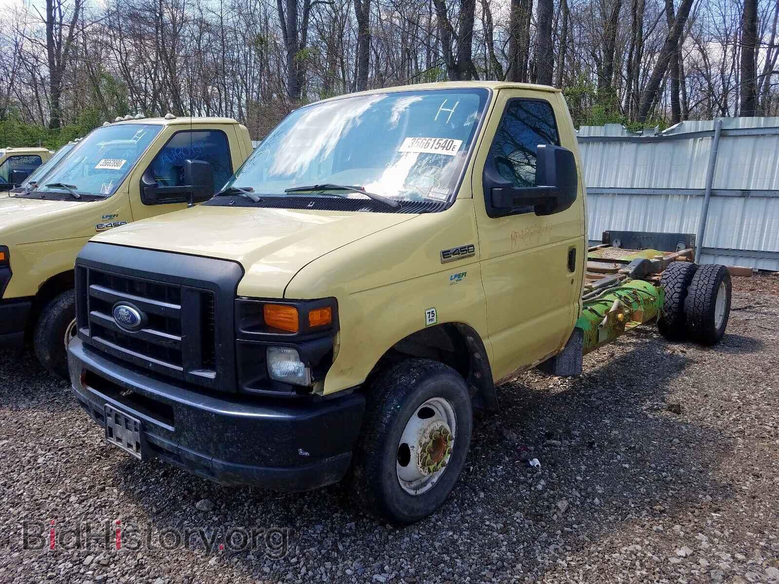 2011 FORD ECONOLINE - VIN: 1FDXE4FL3BDA88302 - Фото 2