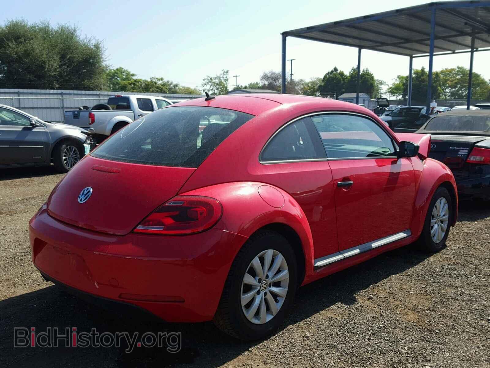2014 VOLKSWAGEN BEETLE - VIN: 3VWFP7AT1EM627685 - Фото 4