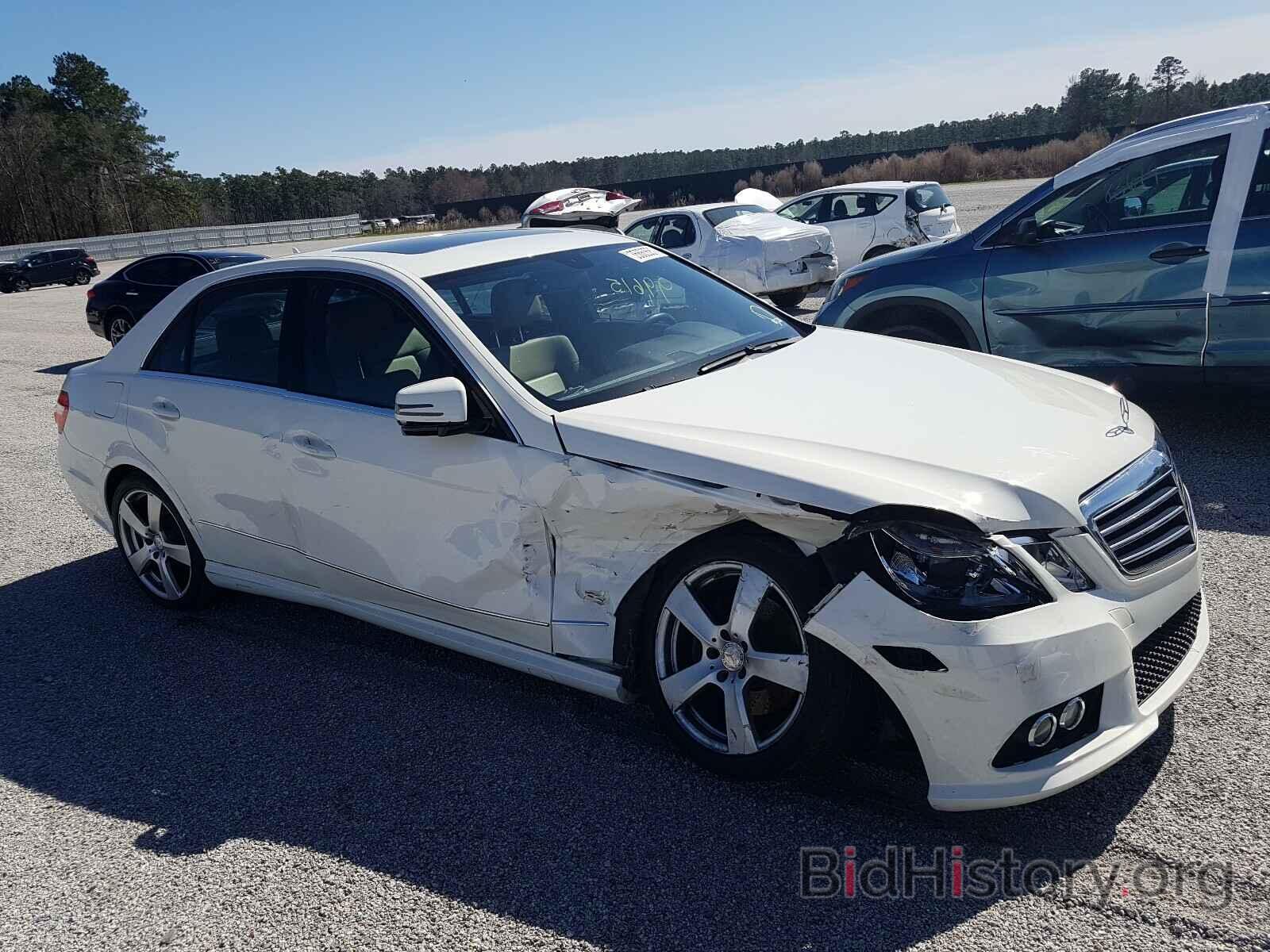 Photo WDDHF5GB4AA112341 - MERCEDES-BENZ E CLASS 2010