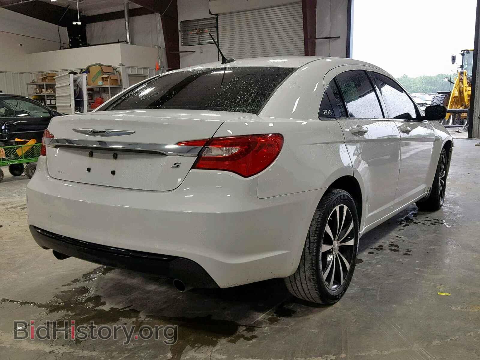2011 CHRYSLER 200 - VIN: 1C3BC8FG8BN612444 - Фото 4