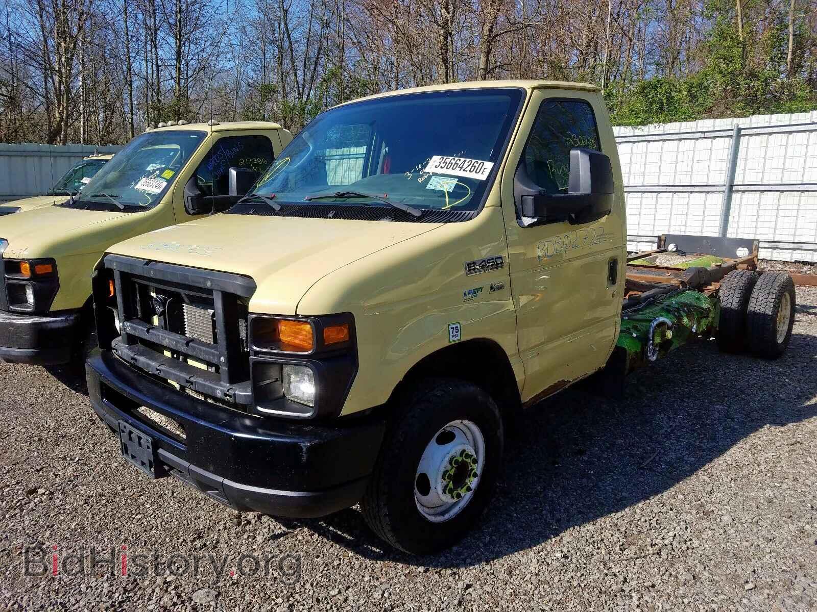 2011 FORD ECONOLINE - VIN: 1FDXE4FL9BDB02722 - Фото 2