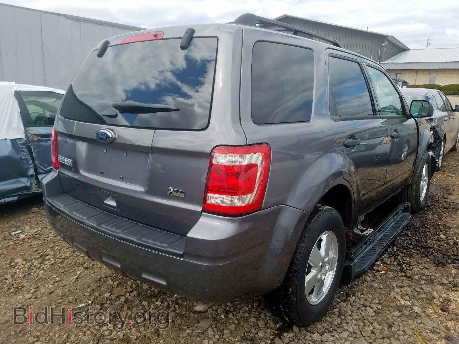 2011 FORD ESCAPE - VIN: 1FMCU0DG2BKB78469 - Photo 4