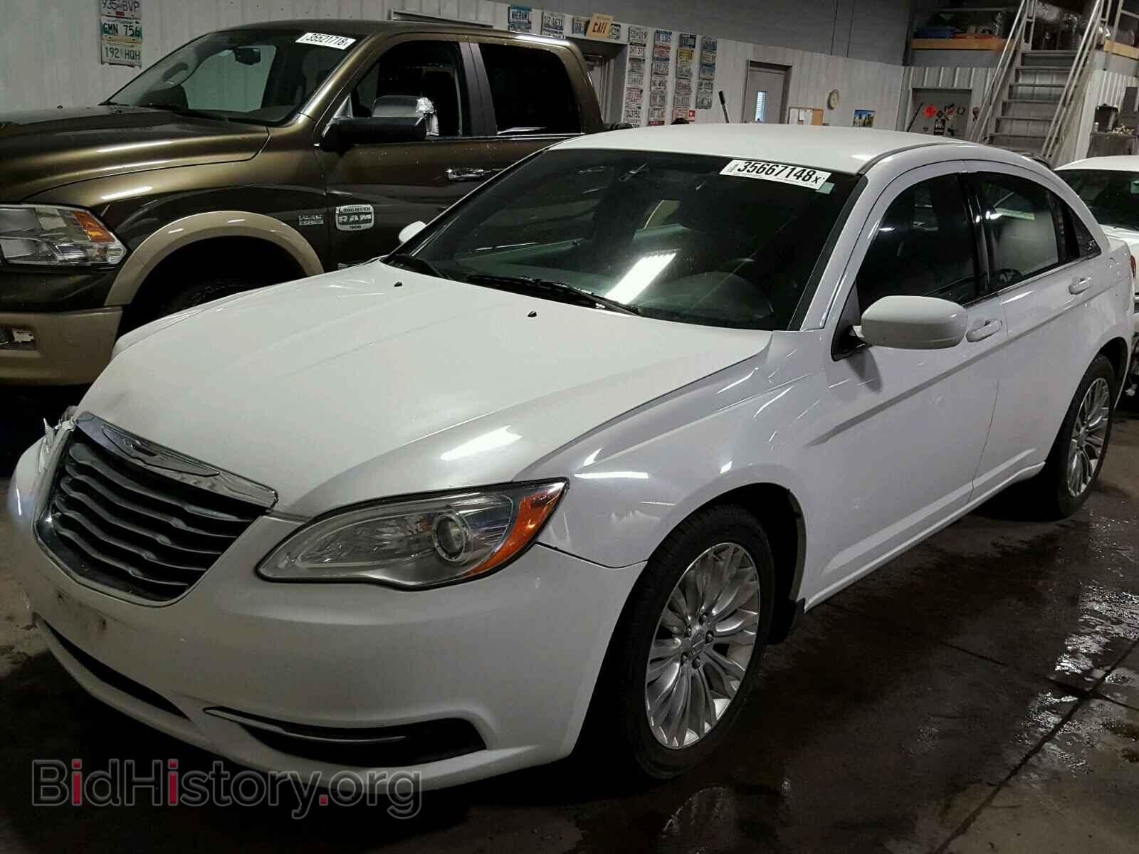 2012 CHRYSLER 200 - VIN: 1C3CCBAB4CN113624 - Фото 2
