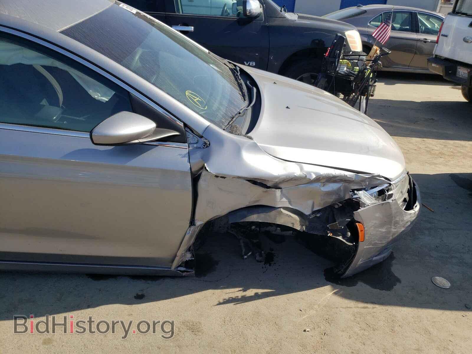 2016 CHRYSLER 200 - VIN: 1C3CCCAB7GN123656 - Фото 9