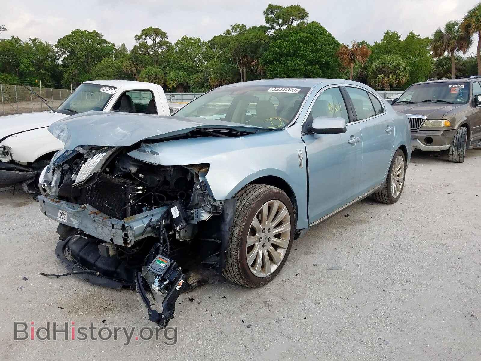 2009 LINCOLN MKS - VIN: 1LNHM93R29G623142 - Фото 2