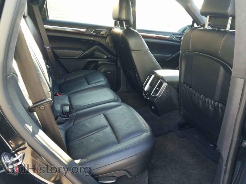 2013 Porsche CAYENNE (VIN WP1AC2A21DLA93069) — photo 6 of 10