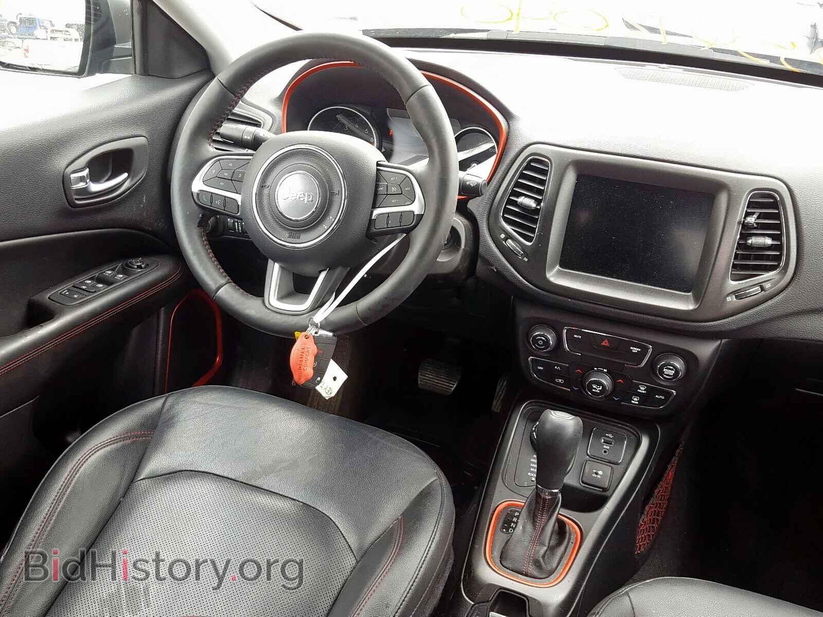 2018 JEEP COMPASS - VIN: 3C4NJDDB8JT210467 - Фото 9