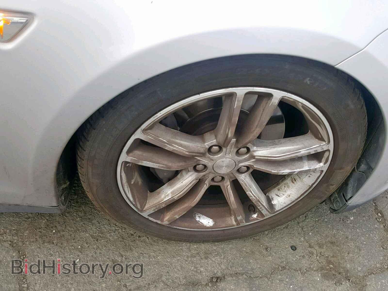 2014 TESLA MODEL S - VIN: 5YJSA1H10EFP58180 - Фото 9