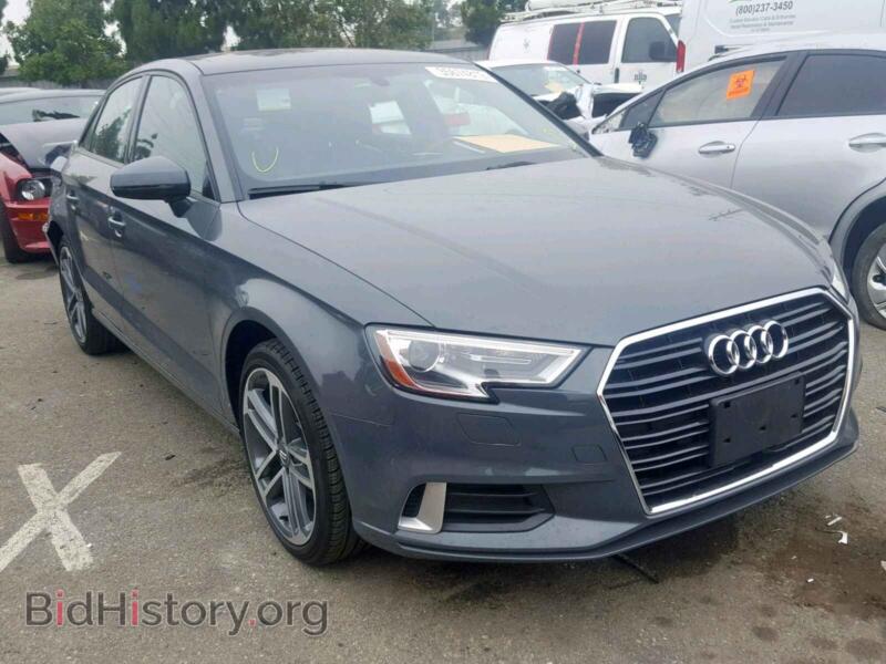 2018 Audi A3 A3 Premium (VIN WAUAUGFFXJ1029396) — фото 1 из 10, Copart, повреждение: задняя часть