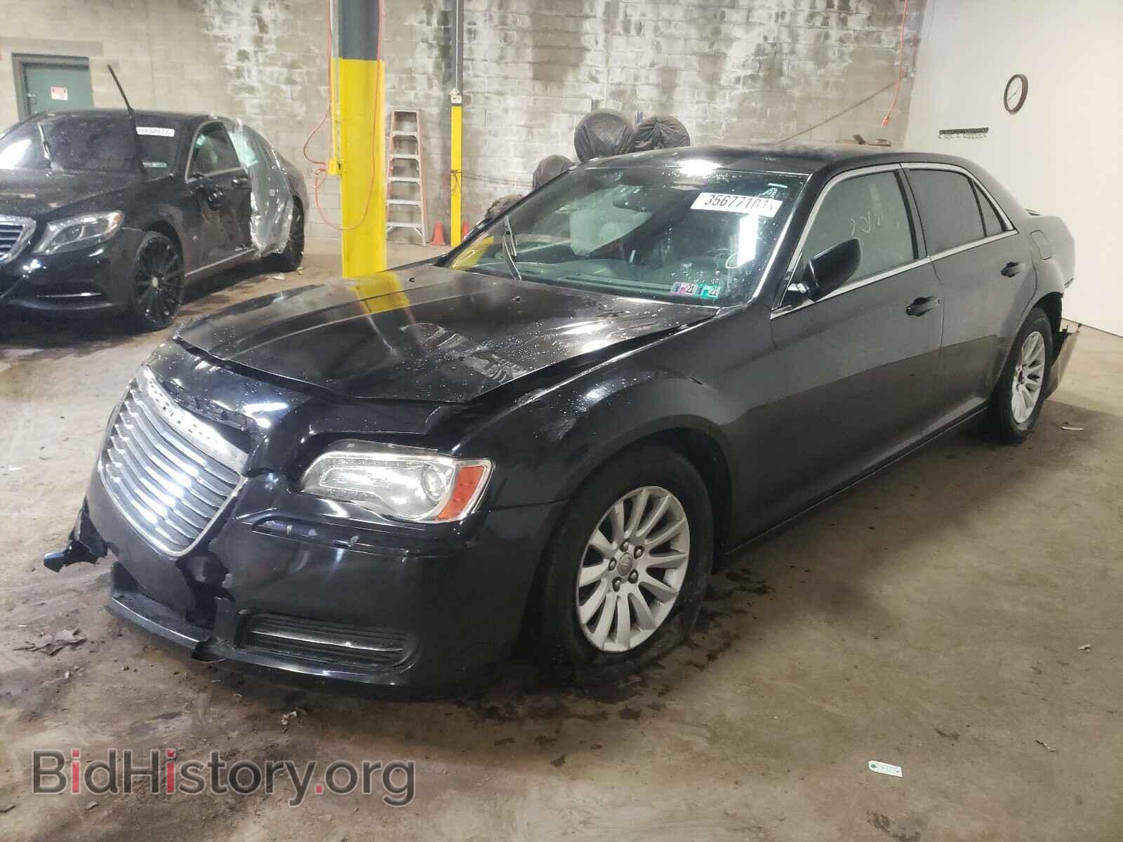 2014 CHRYSLER 300 - VIN: 2C3CCAAG8EH276049 - Фото 2