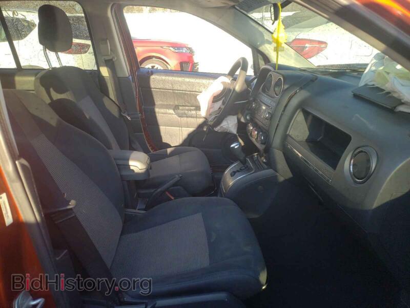 2012 Jeep COMPASS (VIN 1C4NJDBB4CD567639) — photo 5 of 10
