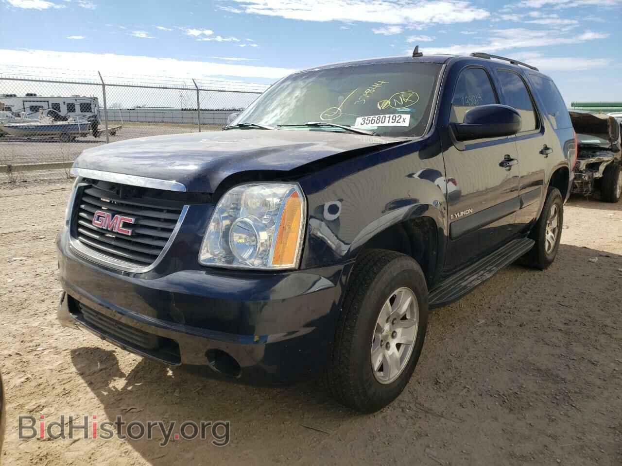 2007 GMC YUKON - VIN: 1GKFC13C57R379844 - Фото 2
