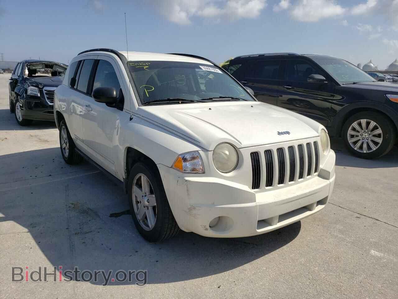 Photo 1J4NT4FA2AD506082 - JEEP COMPASS 2010