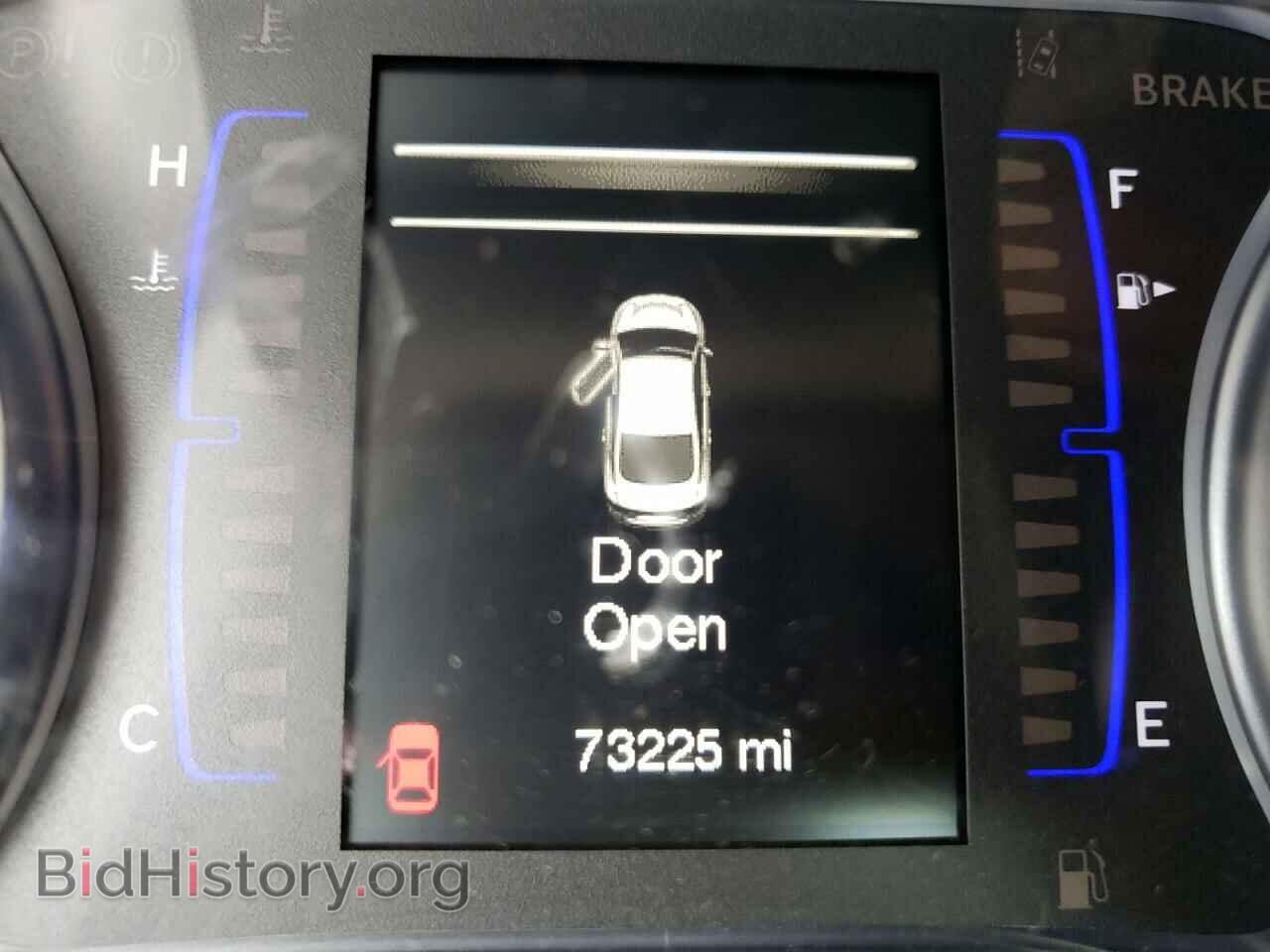 2015 CHRYSLER 200 - VIN: 1C3CCCAB6FN566802 - Фото 8
