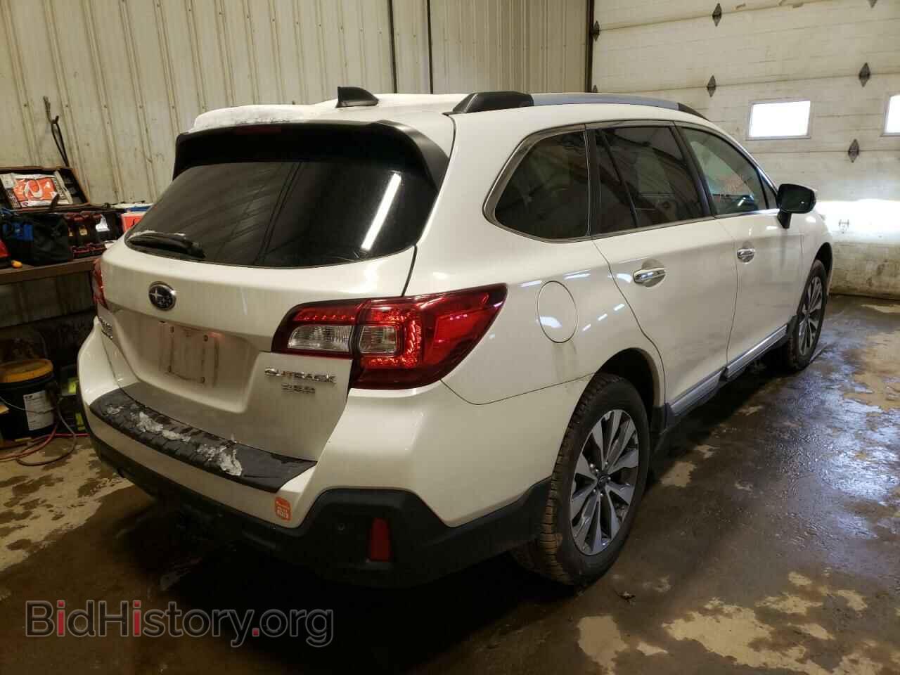 2019 SUBARU OUTBACK - VIN: 4S4BSETC7K3265744 - Фото 4
