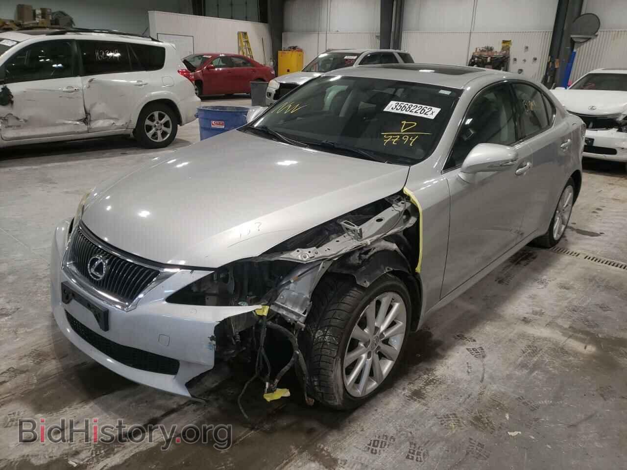 2010 LEXUS IS - VIN: JTHCF5C23A5037794 - Фото 2
