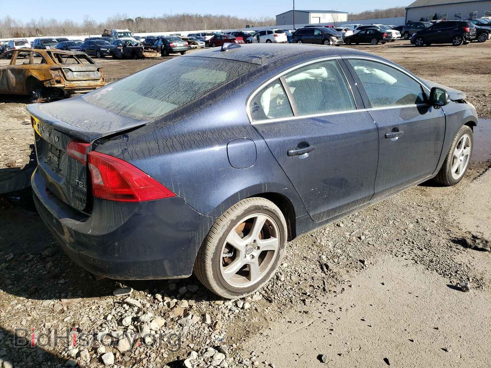2012 VOLVO S60 - VIN: YV1622FSXC2040887 - Photo 4