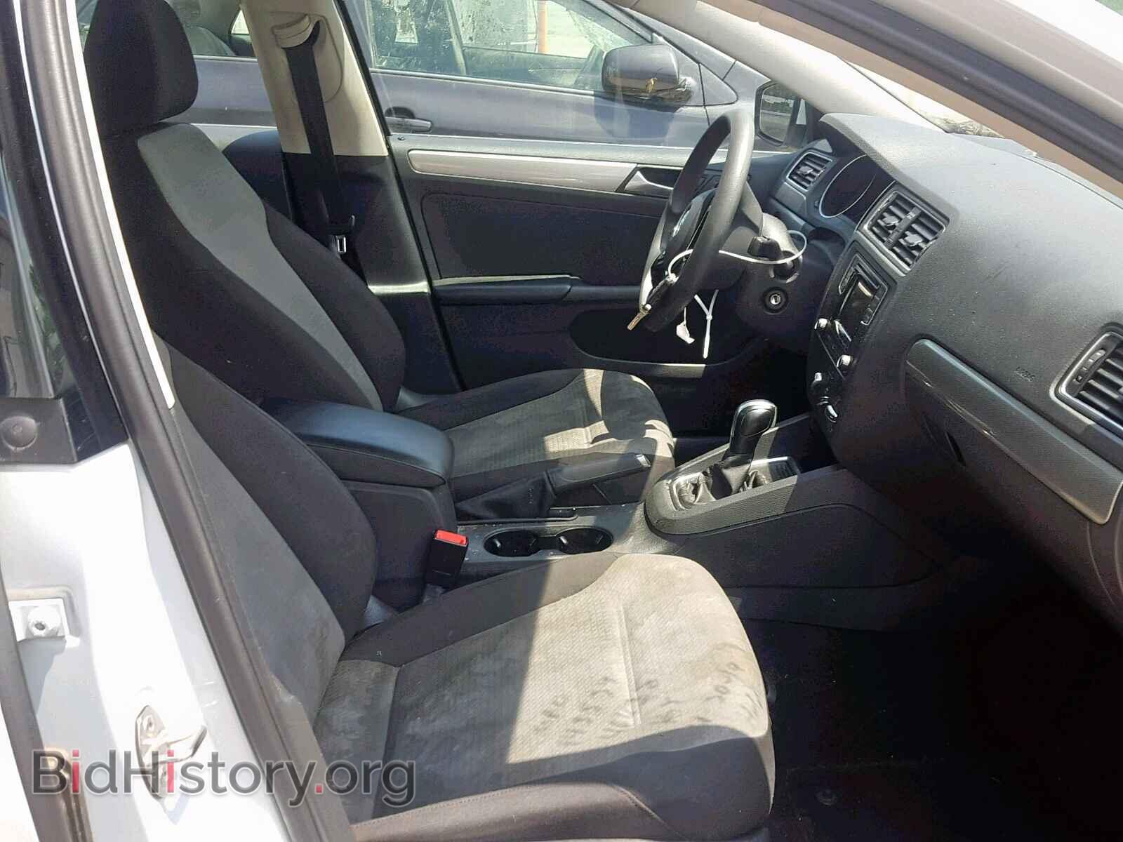 2017 VOLKSWAGEN JETTA - VIN: 3VW2B7AJ8HM304640 - Фото 5