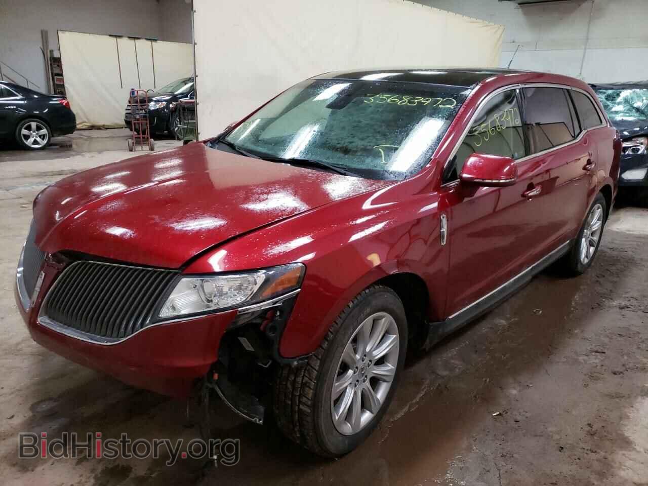 2015 LINCOLN MKT - VIN: 2LMHJ5AT5FBL04423 - Фото 2