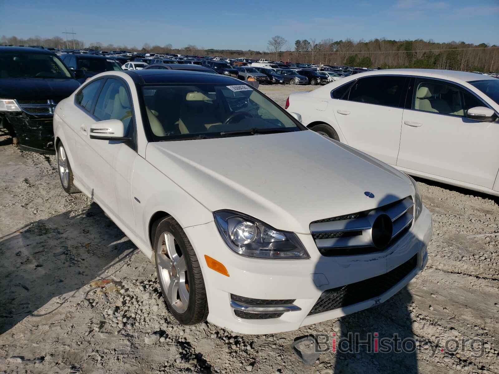 Photo WDDGJ4HB2CF854696 - MERCEDES-BENZ C CLASS 2012