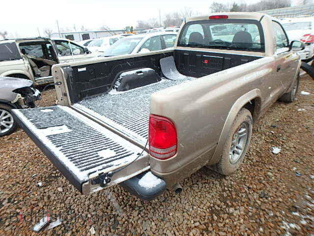 2004 DODGE DAKOTA - VIN: 1D7FL16K84S607795 - Фото 4