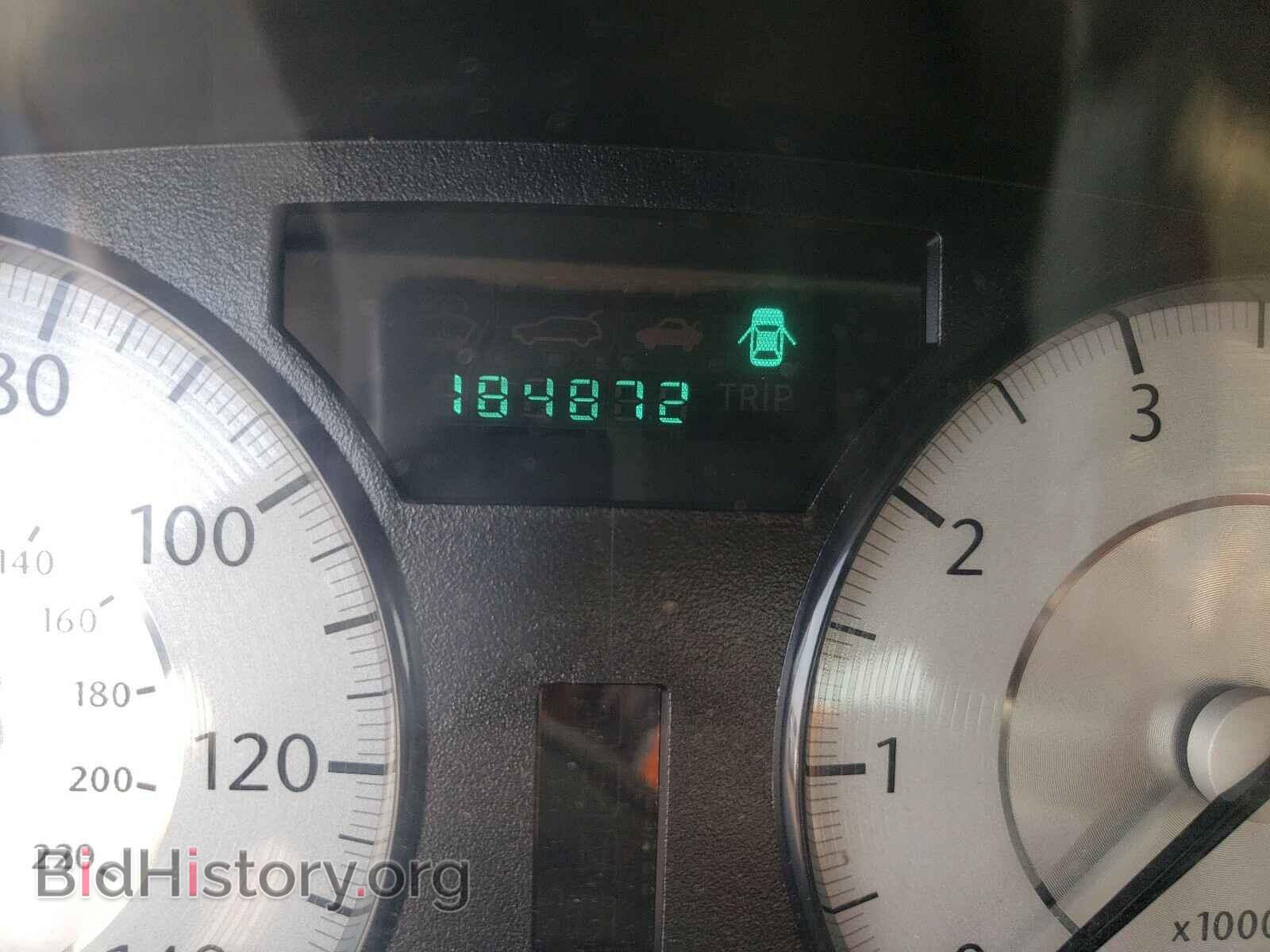 2008 CHRYSLER 300 - VIN: 2C3KA43R58H192003 - Фото 8