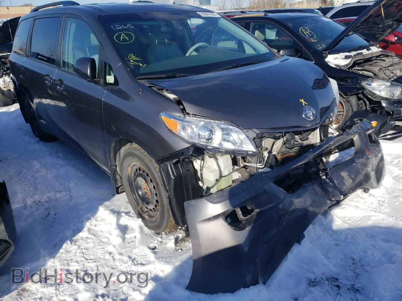 Photo 5TDDK3DC6ES085156 - TOYOTA SIENNA 2014