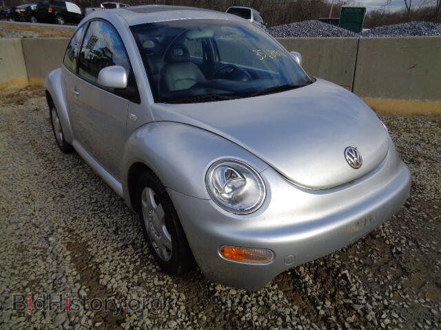Photo 3VWCC21C2YM413956 - VOLKSWAGEN BEETLE 2000