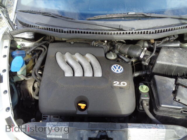 2000 VOLKSWAGEN BEETLE - VIN: 3VWCC21C2YM413956 - Фото 7