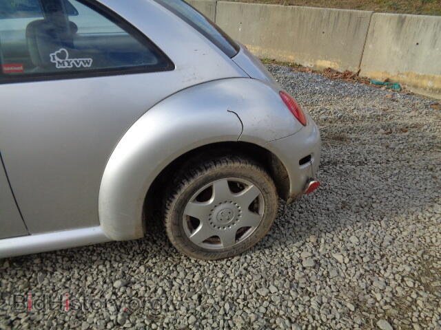2000 VOLKSWAGEN BEETLE - VIN: 3VWCC21C2YM413956 - Фото 9