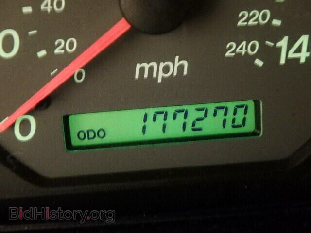 2000 MAZDA 626 - VIN: 1YVGF22C2Y5113988 - Фото 8