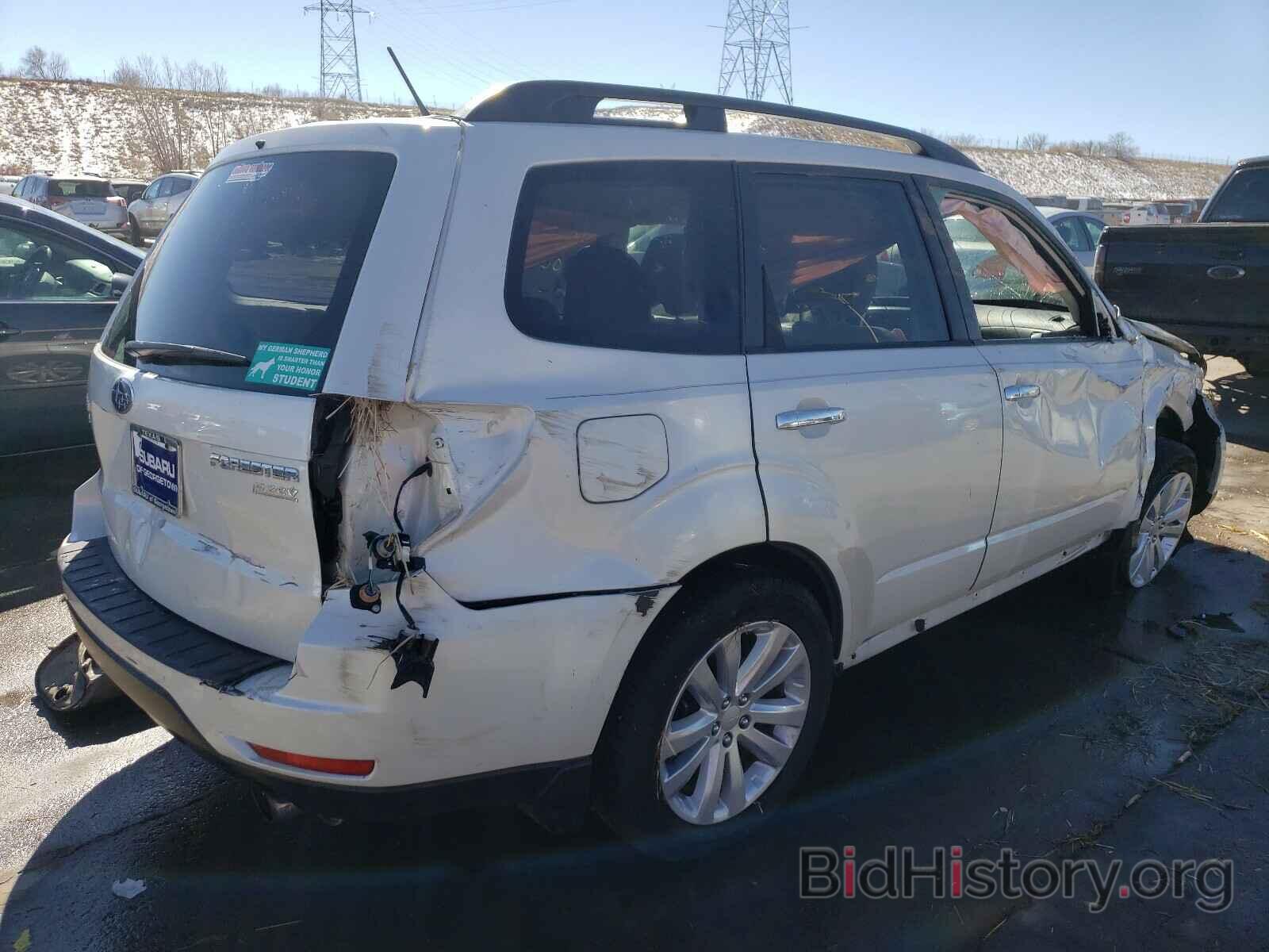 Report JF2SHAEC9DH406250 SUBARU FORESTER 2013 WHITE GAS