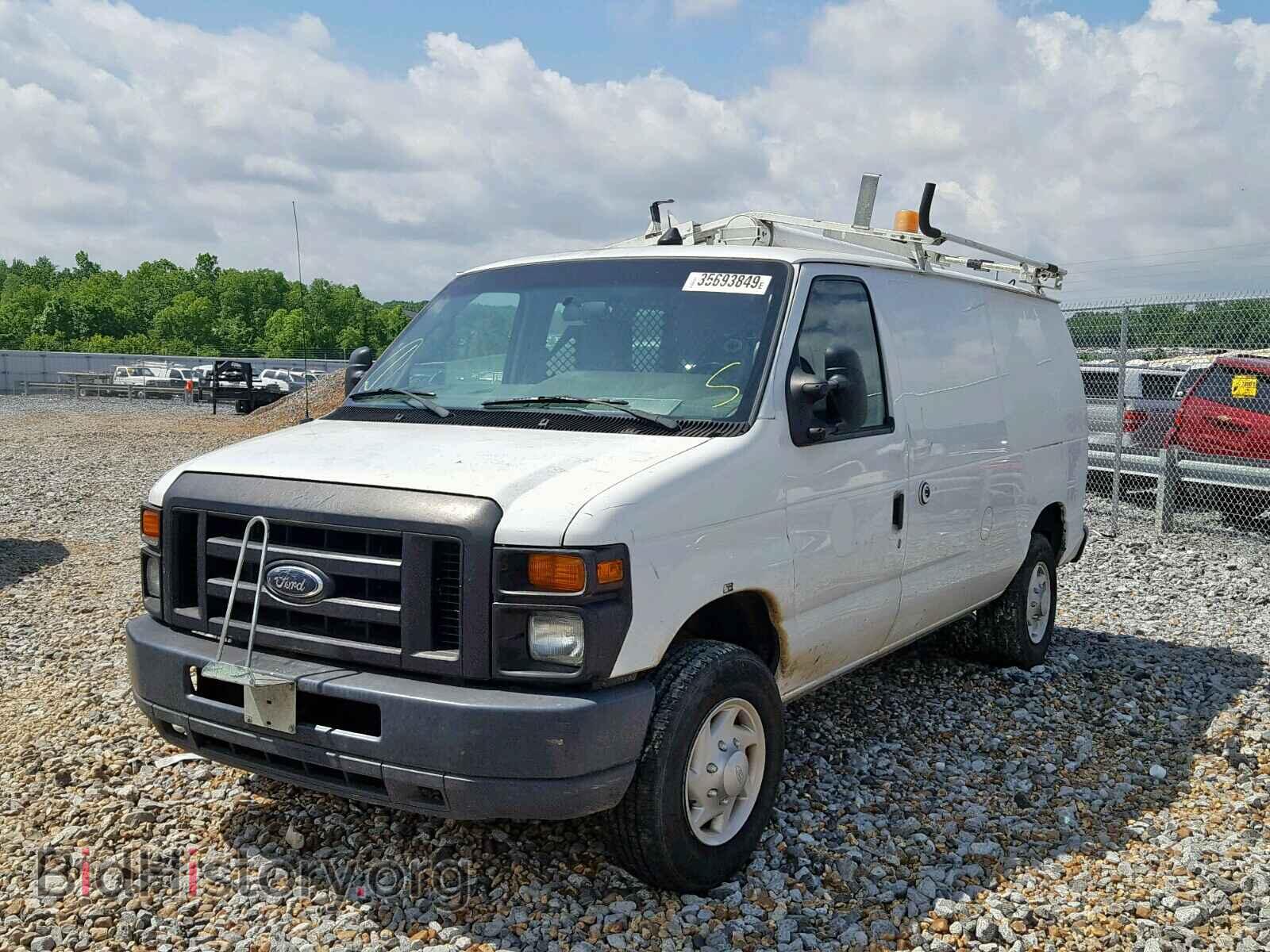 2009 FORD ECONOLINE - VIN: 1FTSE34L29DA27870 - Фото 2